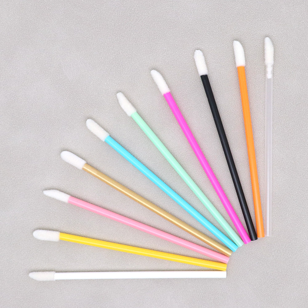 #043 50pcs Hollow Lip Brush